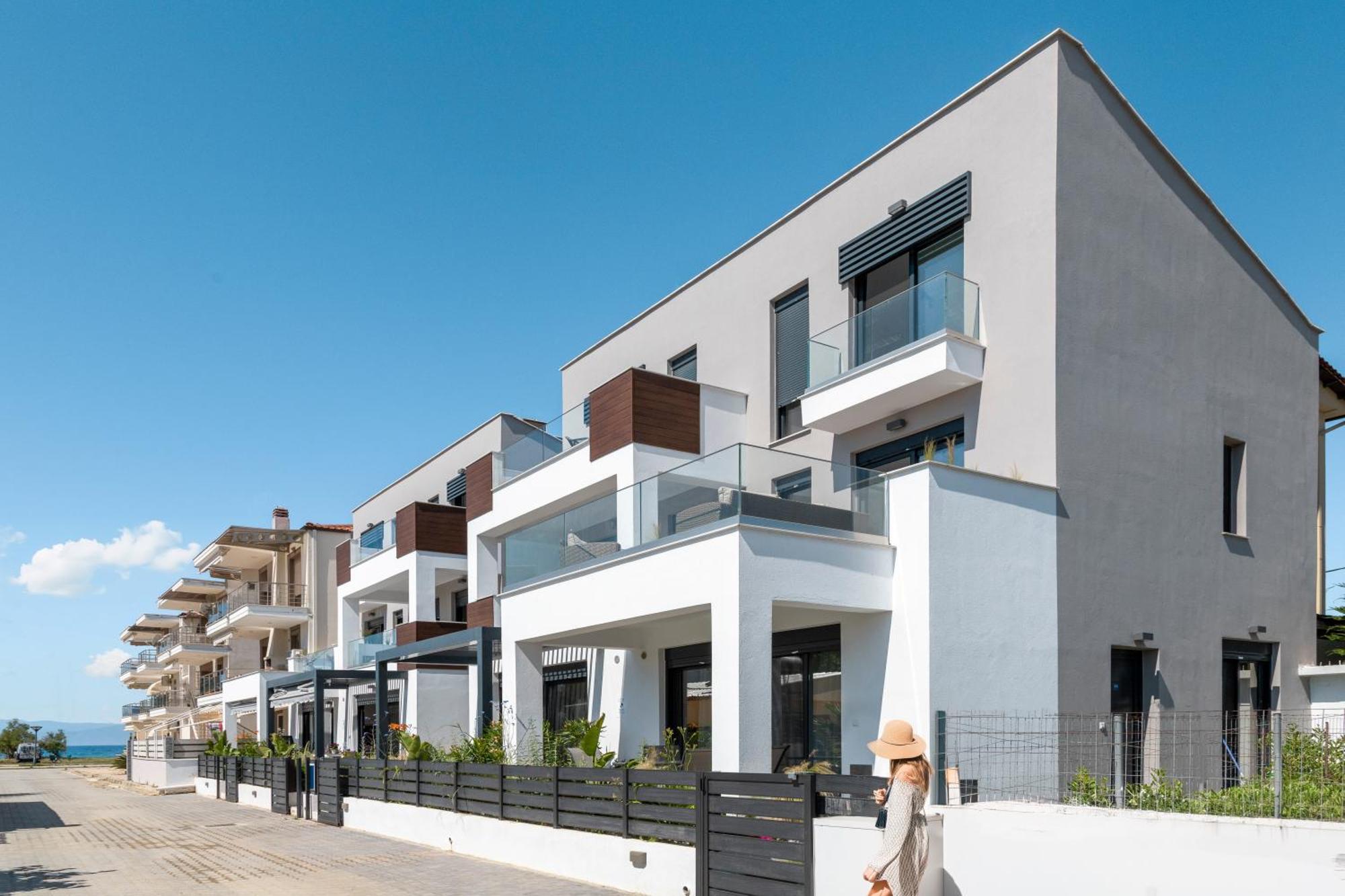 Kleoniki & Irida Residential Complexes Apartment Офринион Екстериор снимка